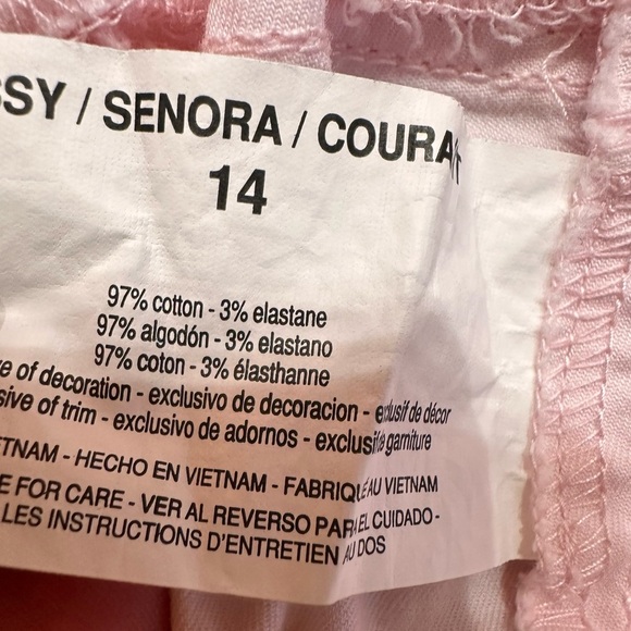 GLORIA VANDERBILT ~ Blush Pink Cargo Walking Shorts w/Pockets size 14 - Picture 4 of 7